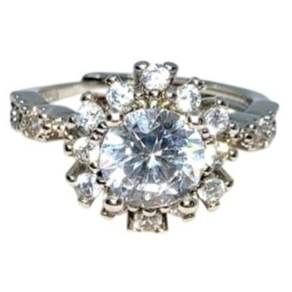 Silver Ring with Moissanite and Diamond Simulate - Picture 3 of 5